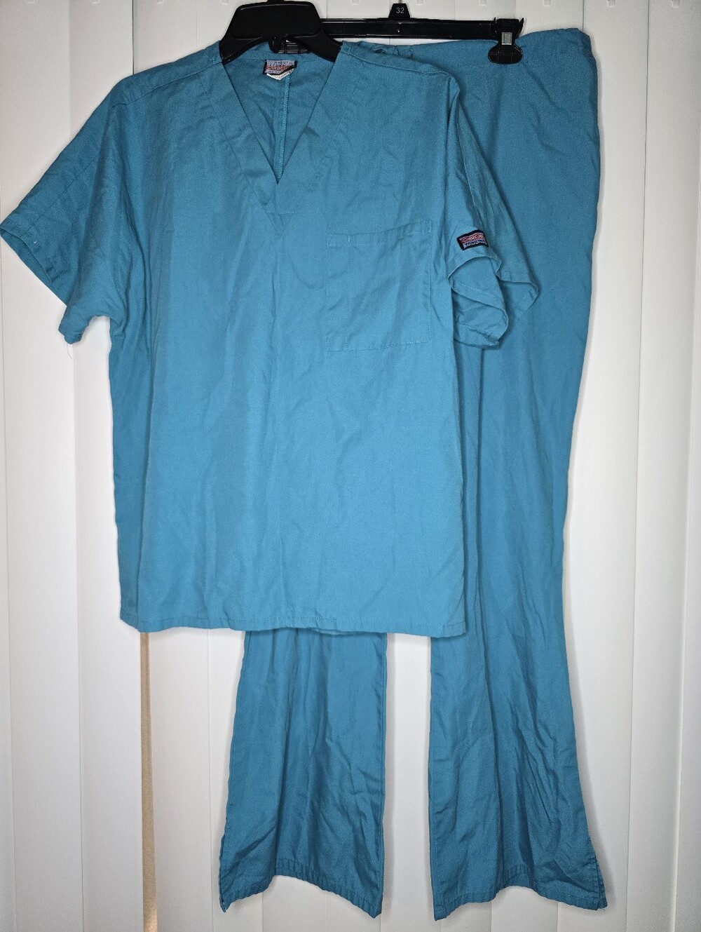 Cherokee Workwear Originals Scrub Set Unisex Medium M Blue Teal V-Neck Tunic